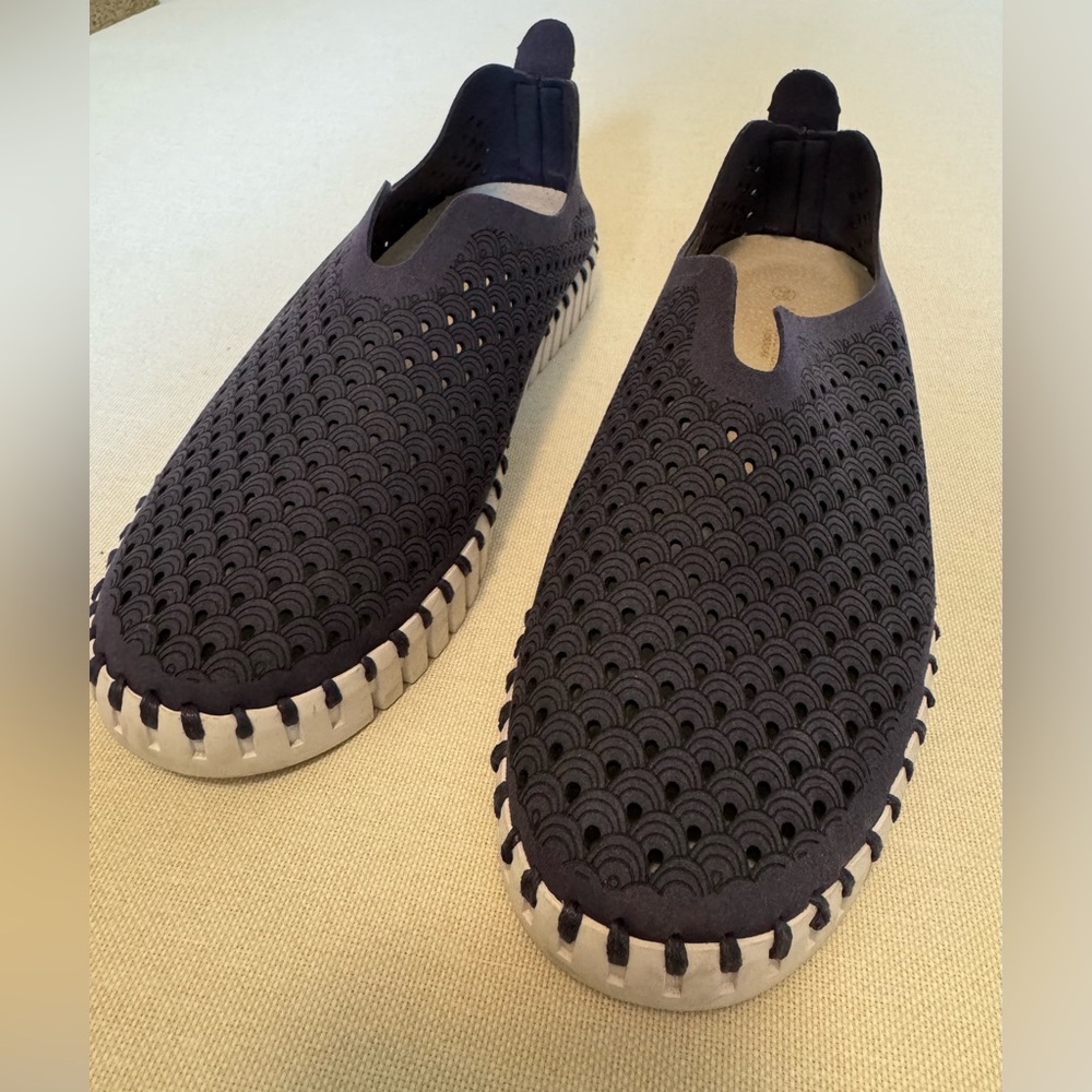 ILSE JACOBSEN HORNBAEK Women's Tulip Slip-Ons